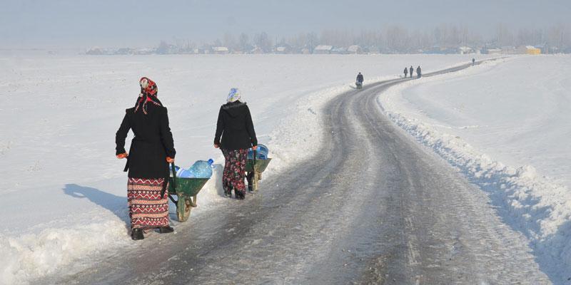 Foto - Yüksekova'da köylülerin su çilesi